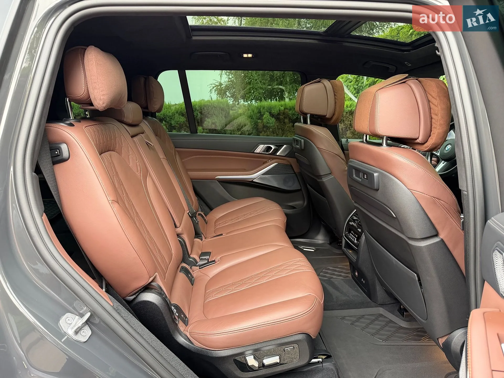 2022 BMW X7 - мініатюра 39