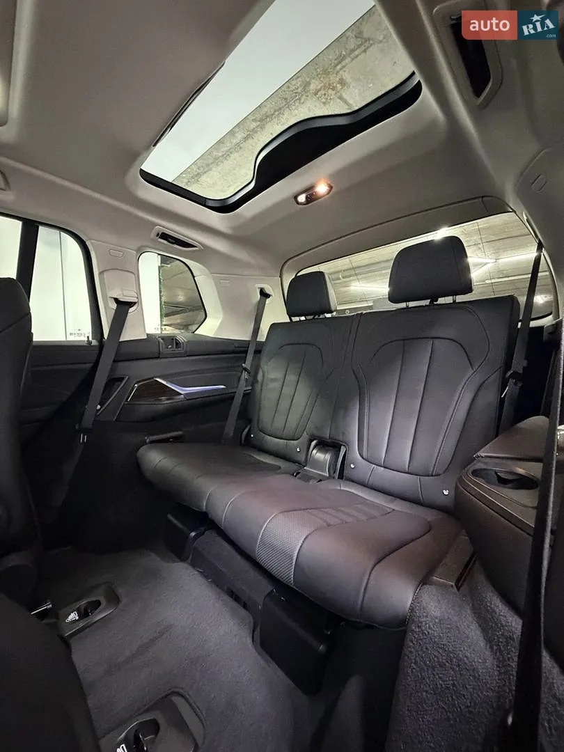 2021 BMW X7 - мініатюра 18