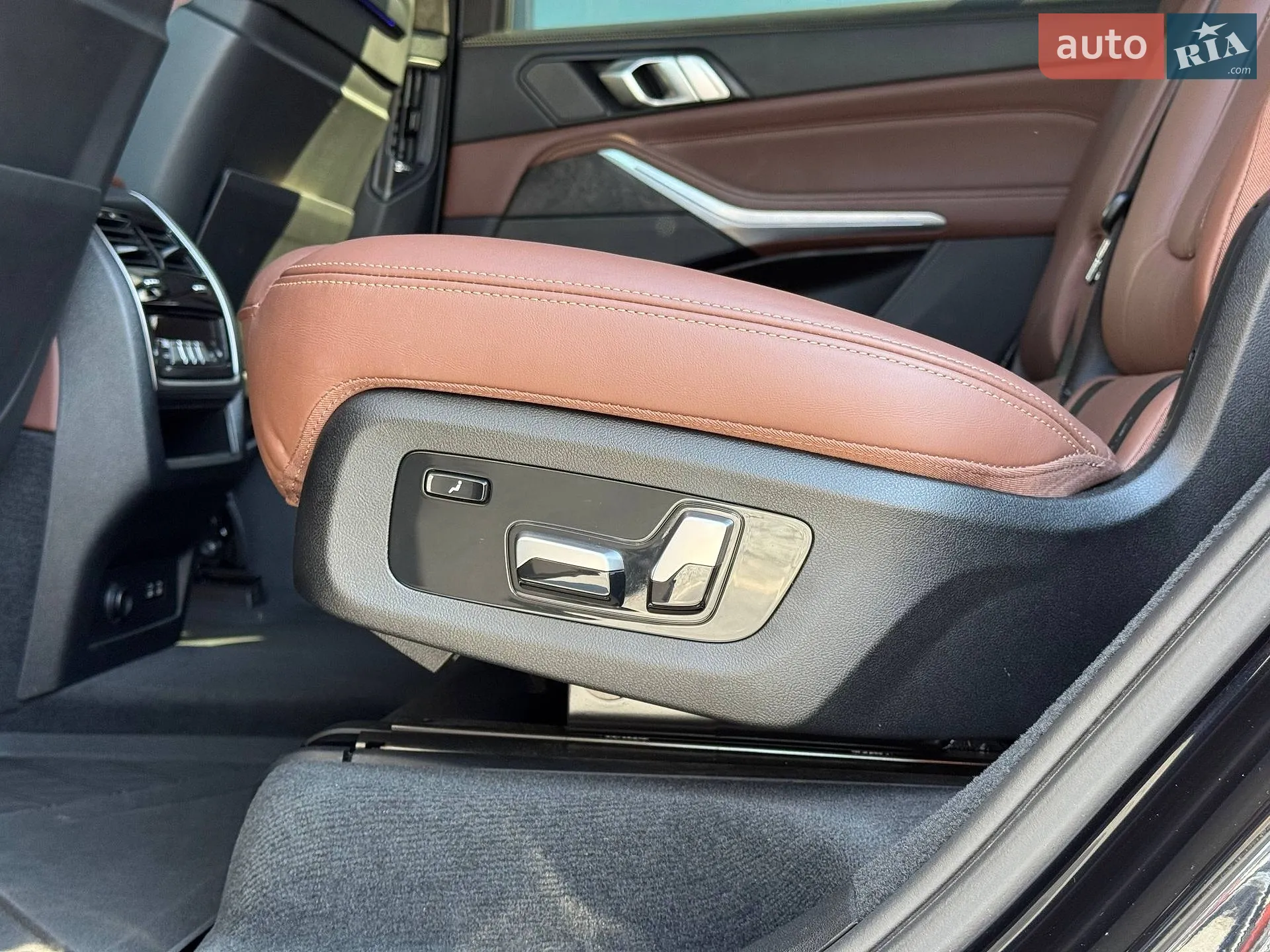 2020 BMW X7 - мініатюра 84