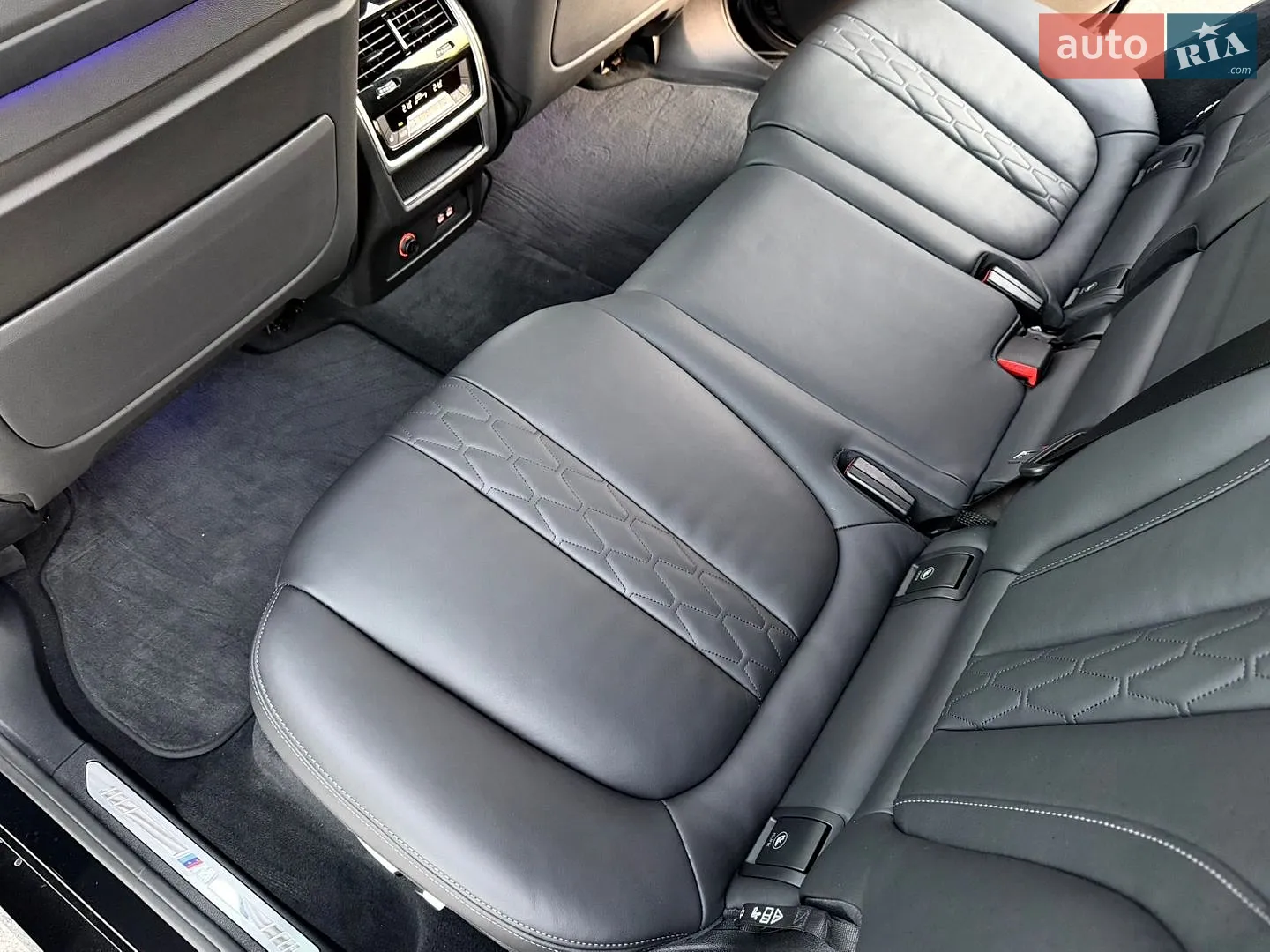 2020 BMW X7 - мініатюра 25