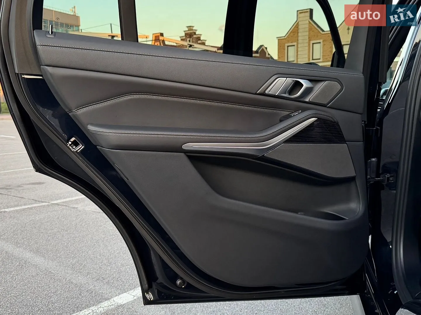 2020 BMW X7 - мініатюра 32