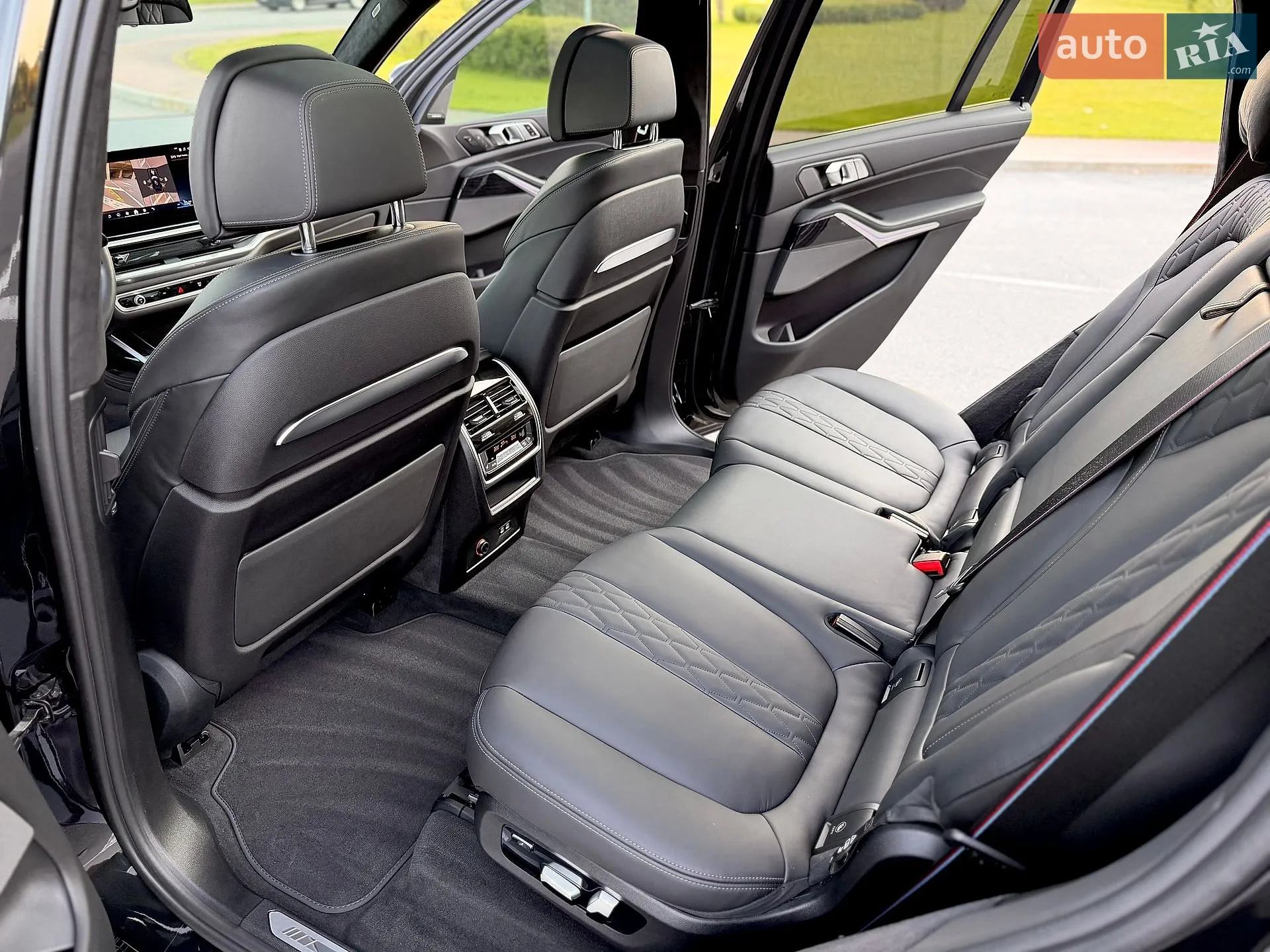 2023 BMW X7 - мініатюра 57