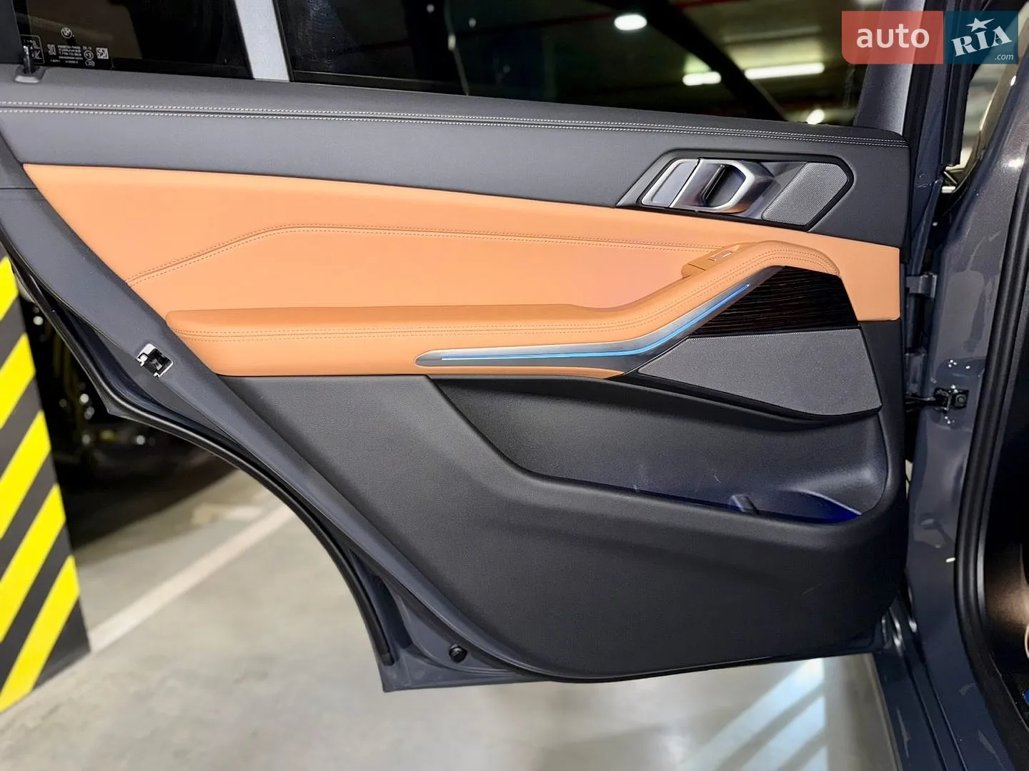 2025 BMW X7 - мініатюра 36