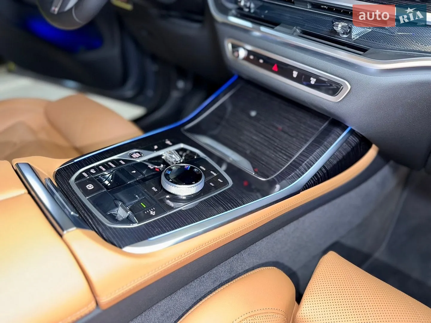2025 BMW X7 - мініатюра 47
