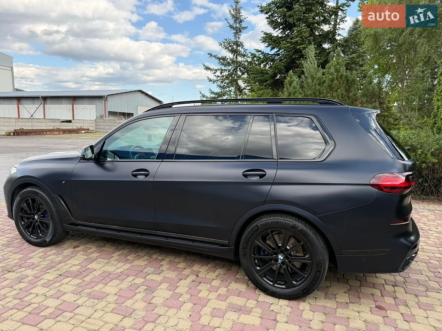 2020 BMW X7 - мініатюра 3