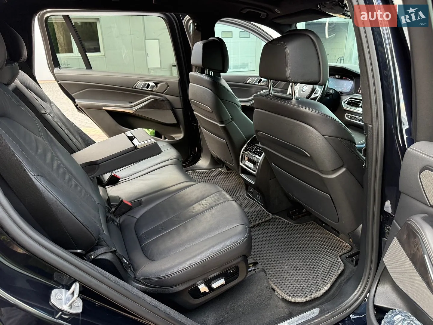 2020 BMW X7 - мініатюра 21