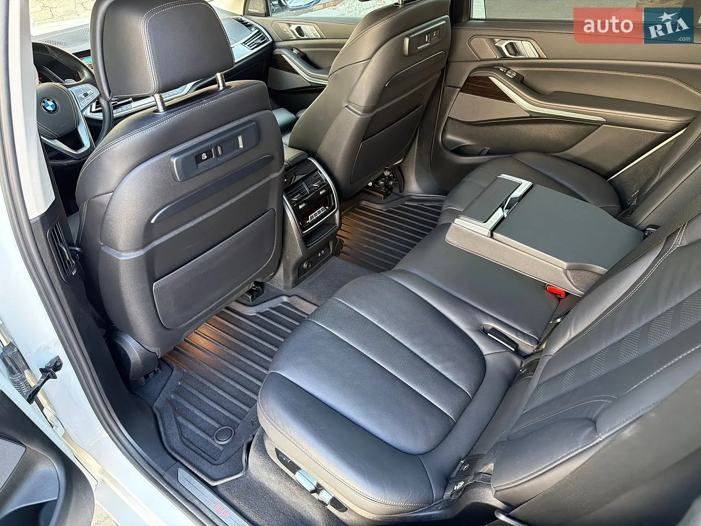 2020 BMW X7 - мініатюра 38