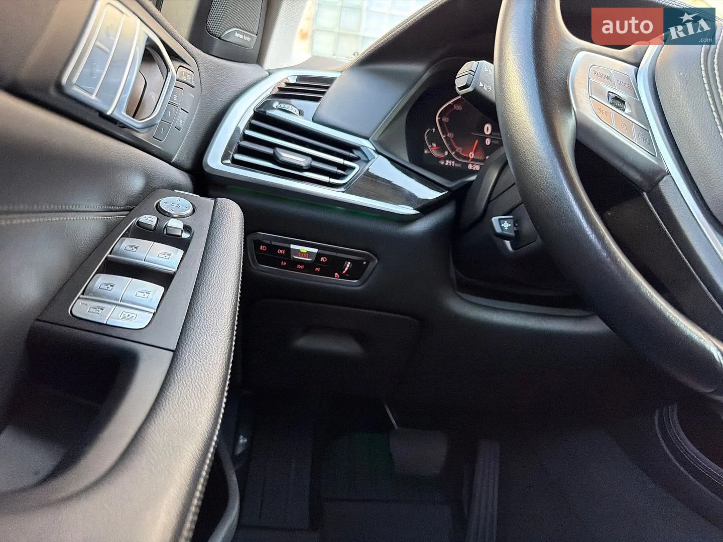 2020 BMW X7 - мініатюра 33