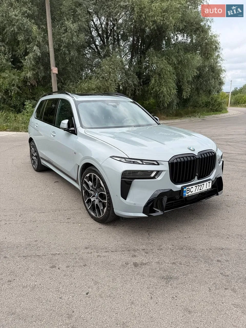 2023 BMW X7 - фото 1
