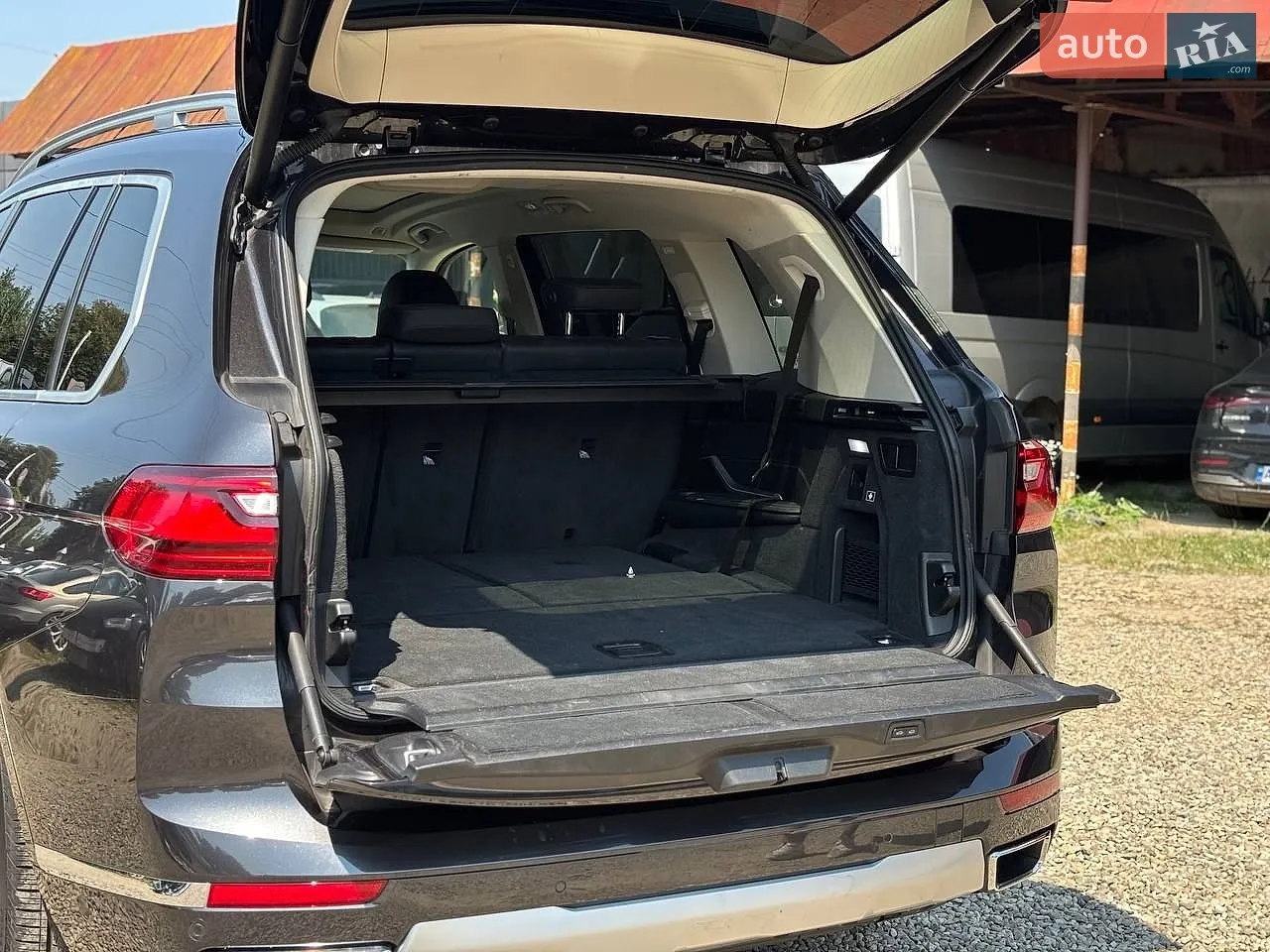 2021 BMW X7 - мініатюра 19