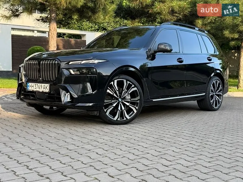 BMW X7 2025