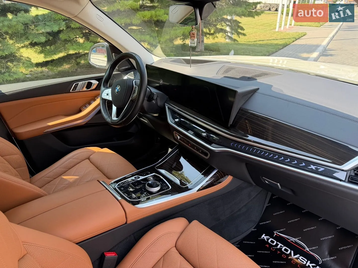 2023 BMW X7 - мініатюра 25
