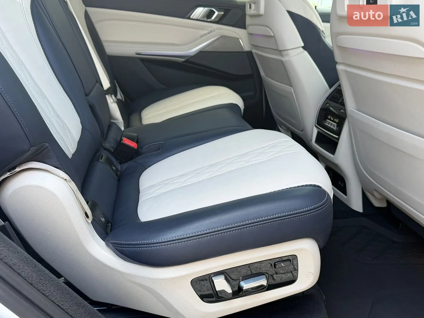 2019 BMW X7 - мініатюра 32