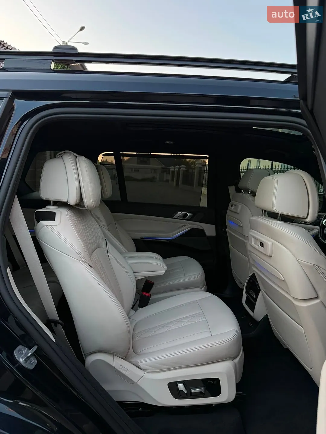 2020 BMW X7 - мініатюра 24