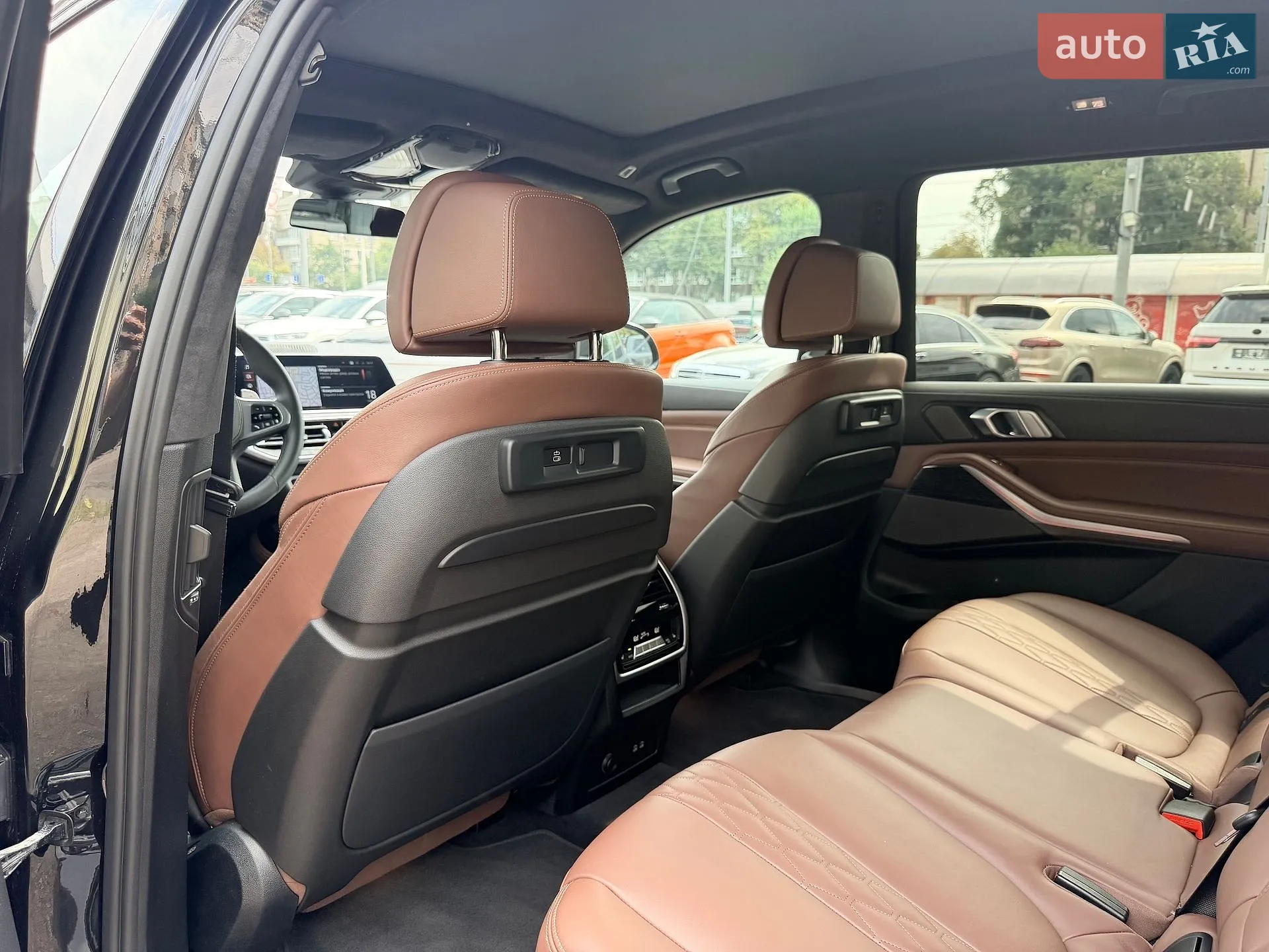 2021 BMW X7 - мініатюра 32