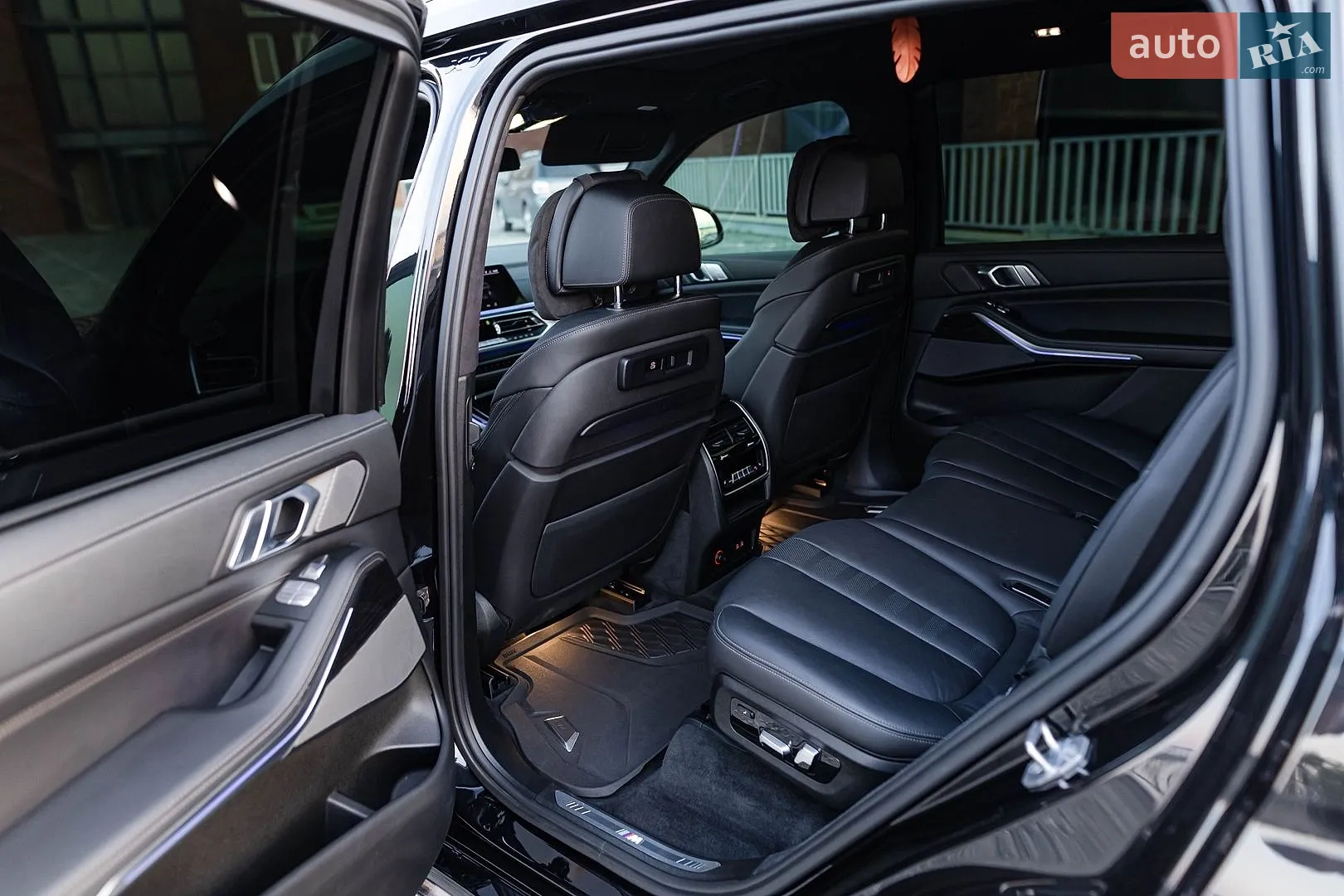2019 BMW X7 - мініатюра 45