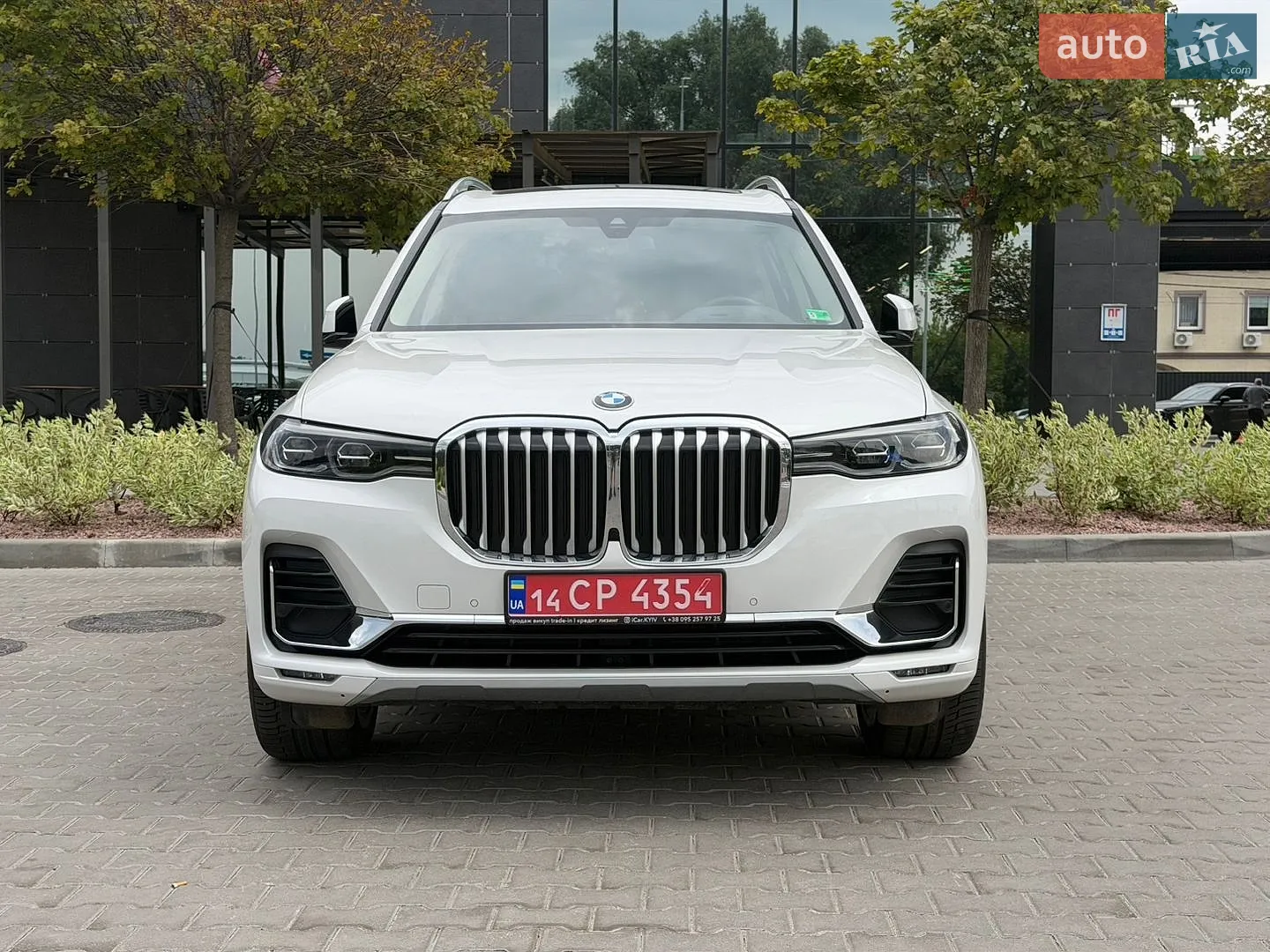 2021 BMW X7 - мініатюра 3