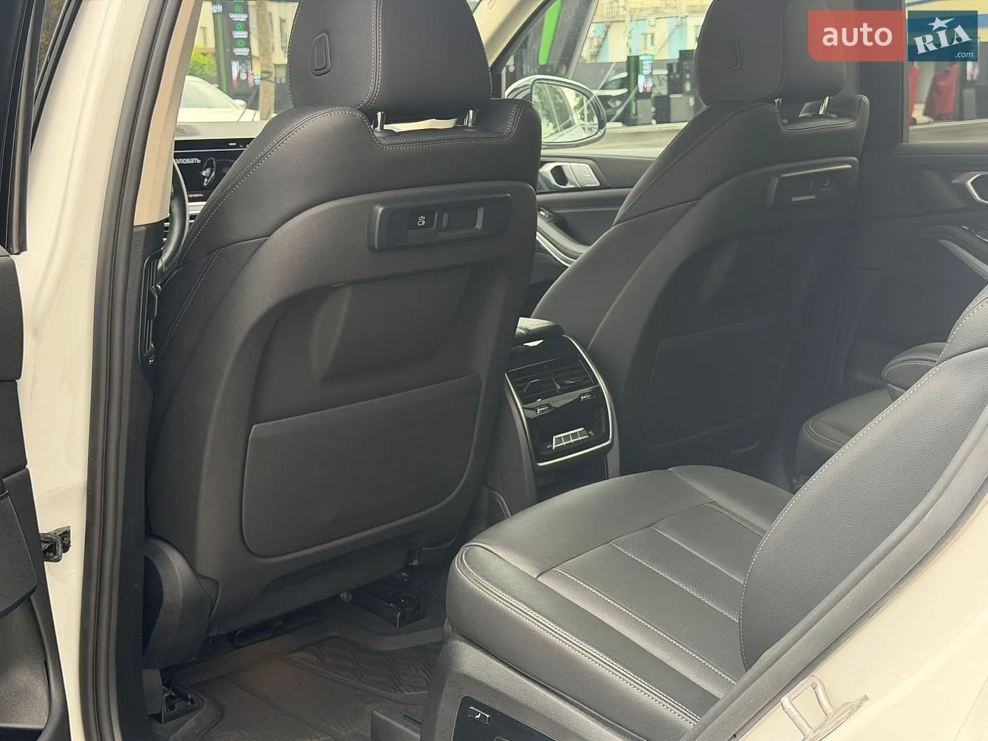 2021 BMW X7 - мініатюра 9