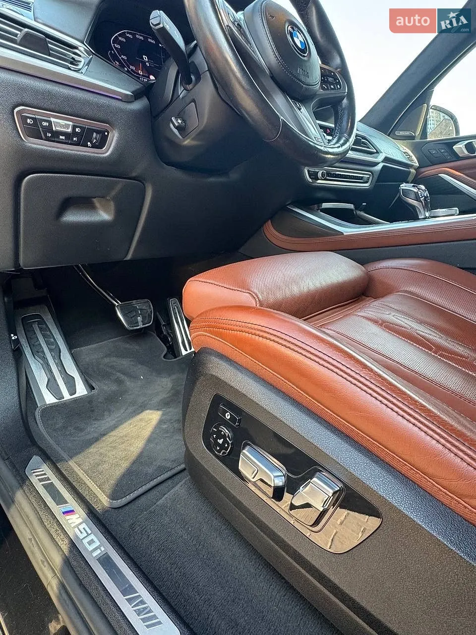 2022 BMW X7 - мініатюра 23