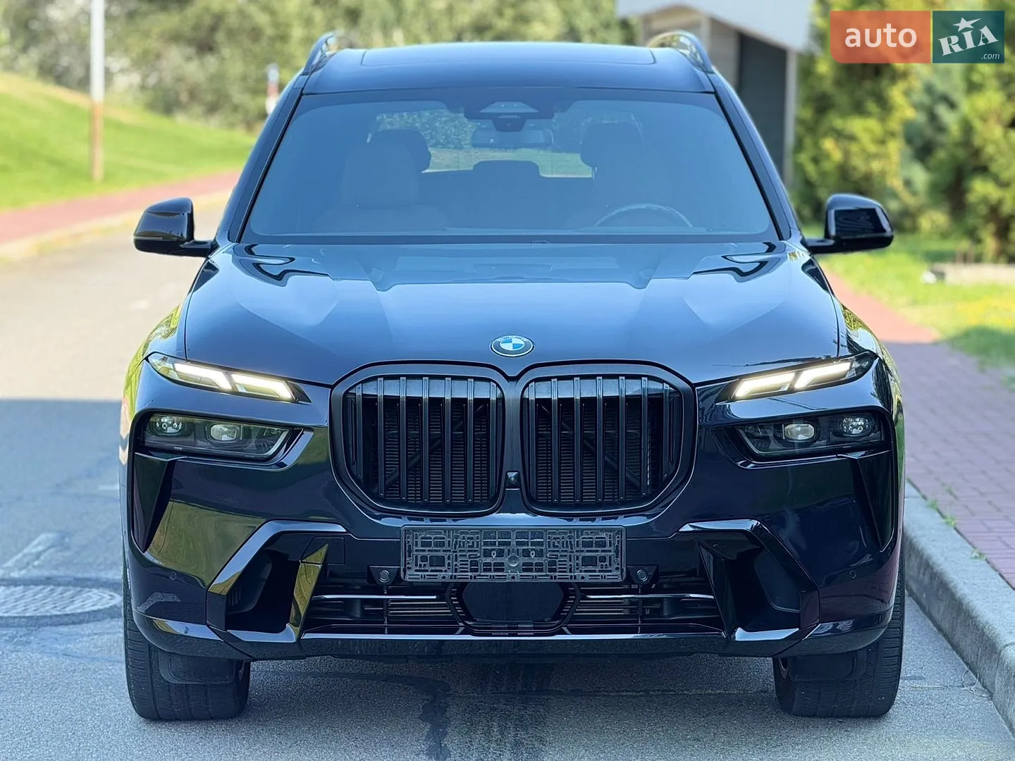 2023 BMW X7 - мініатюра 2
