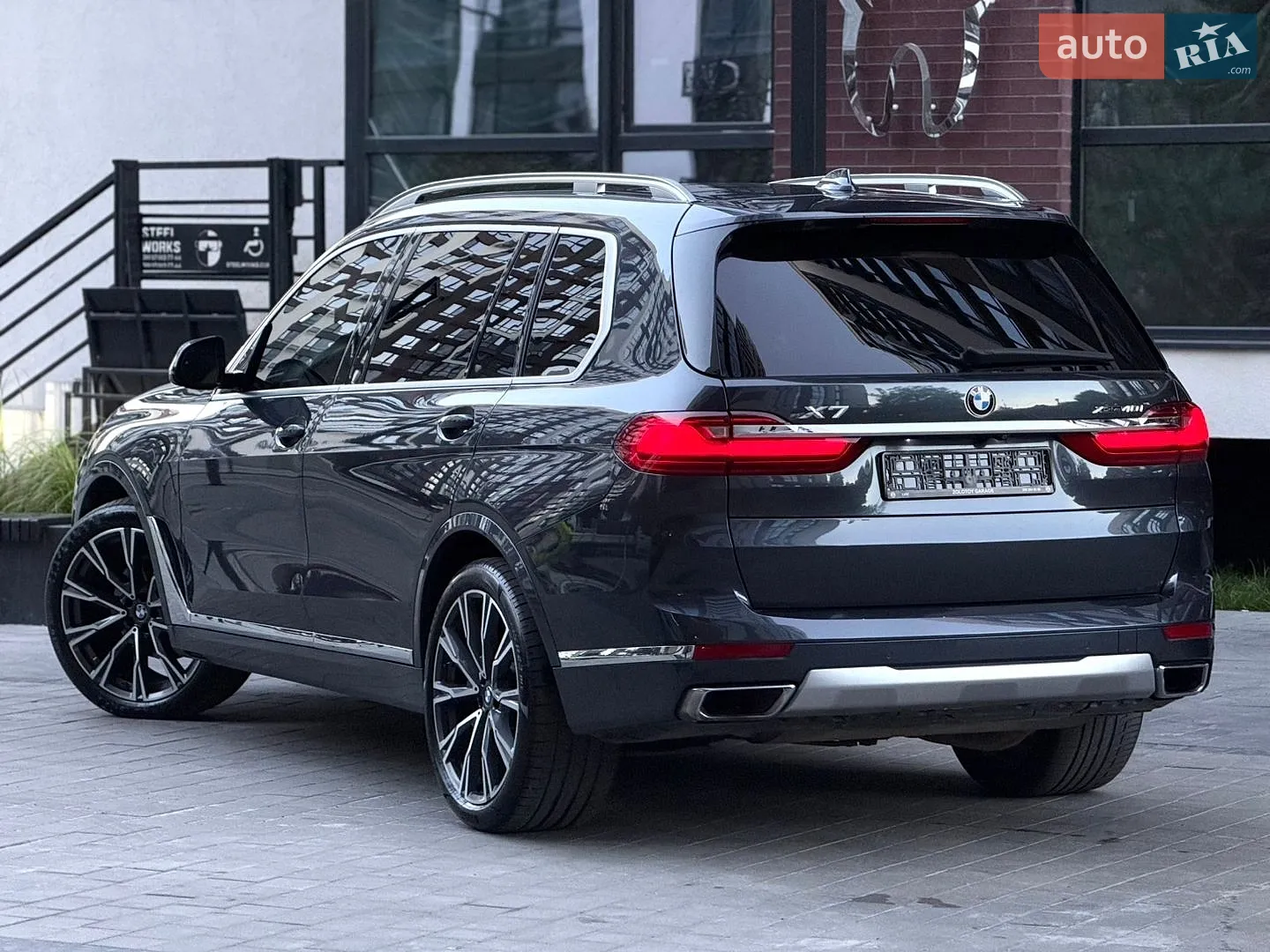 2020 BMW X7 - мініатюра 18