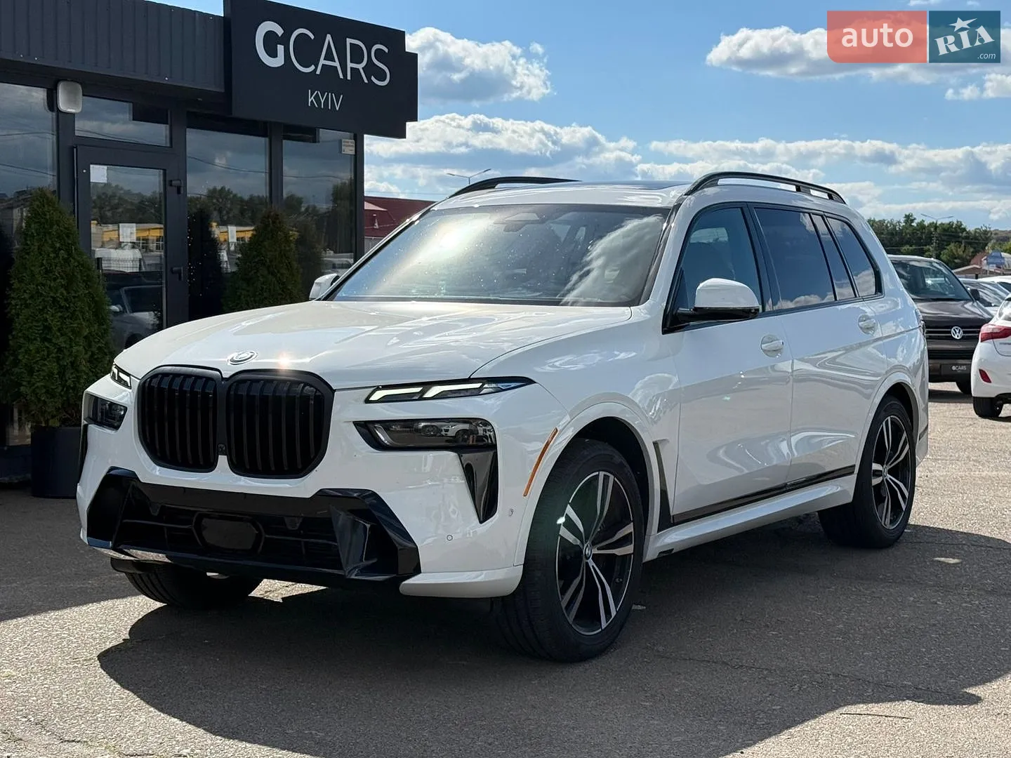 2023 BMW X7 - фото 1