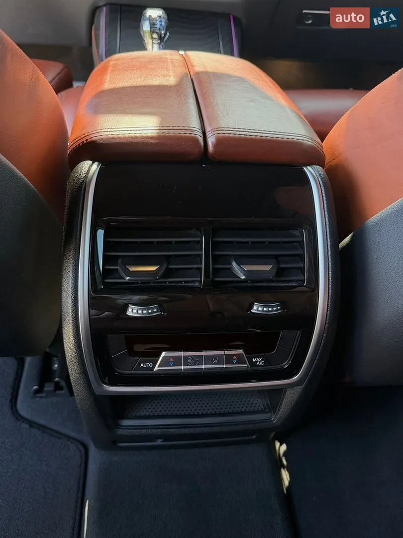 2020 BMW X7 - мініатюра 14