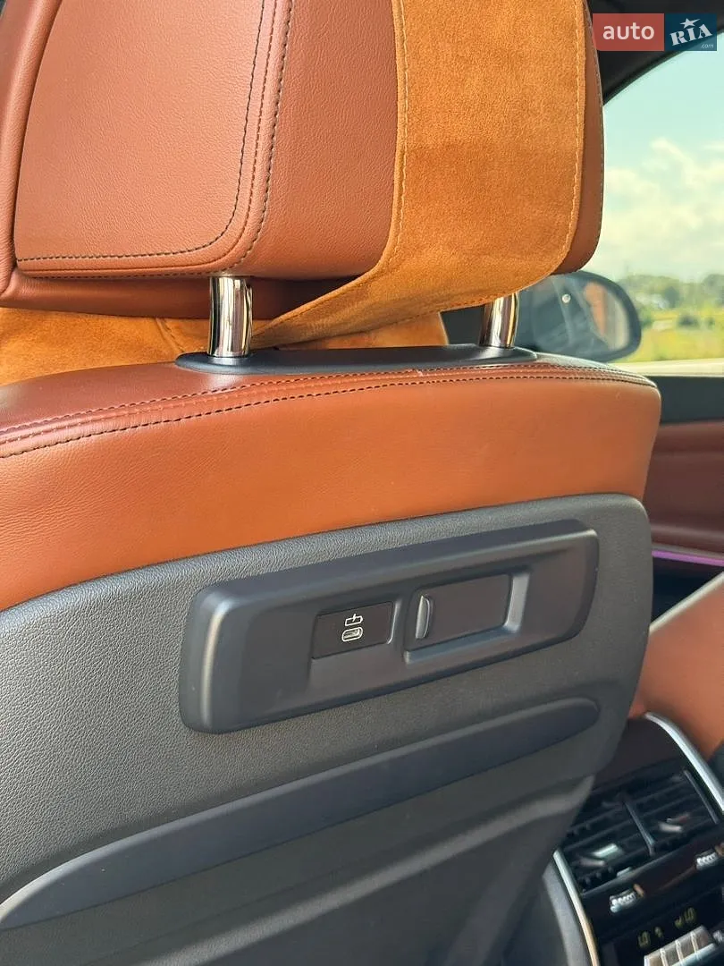 2020 BMW X7 - мініатюра 17
