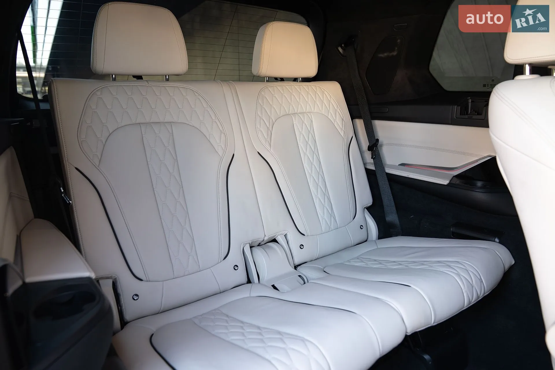 2023 BMW X7 - мініатюра 31