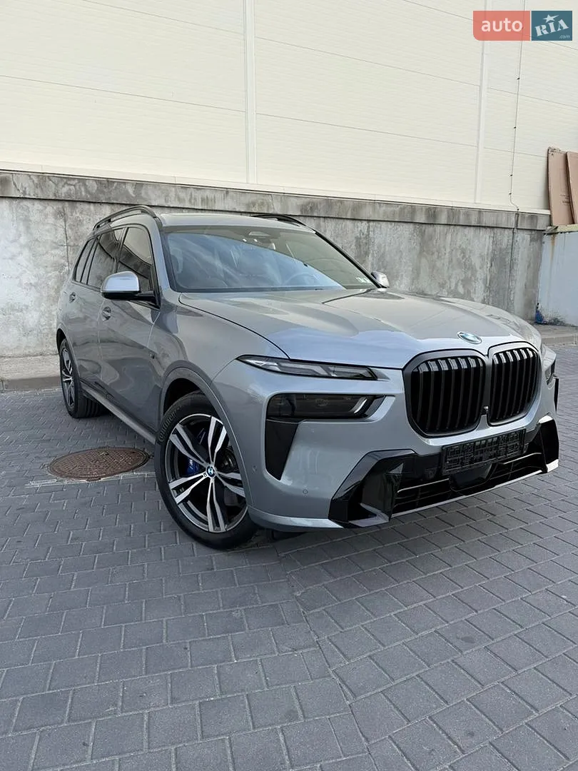 2024 BMW X7 - фото 1