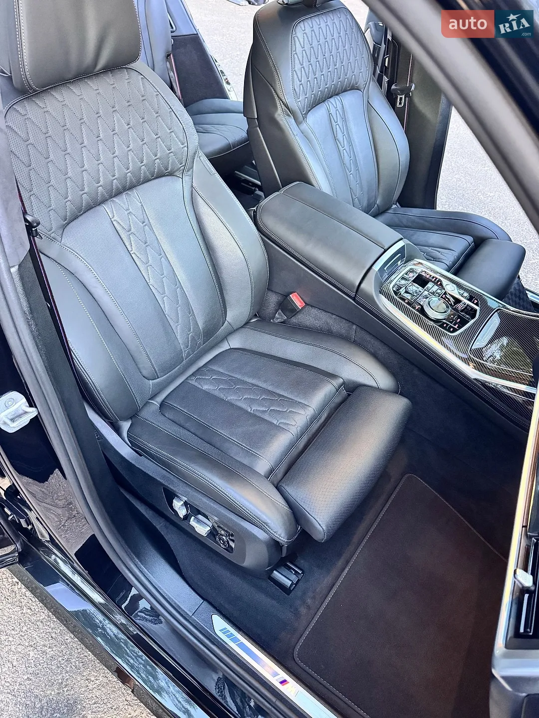 2024 BMW X7 - мініатюра 31