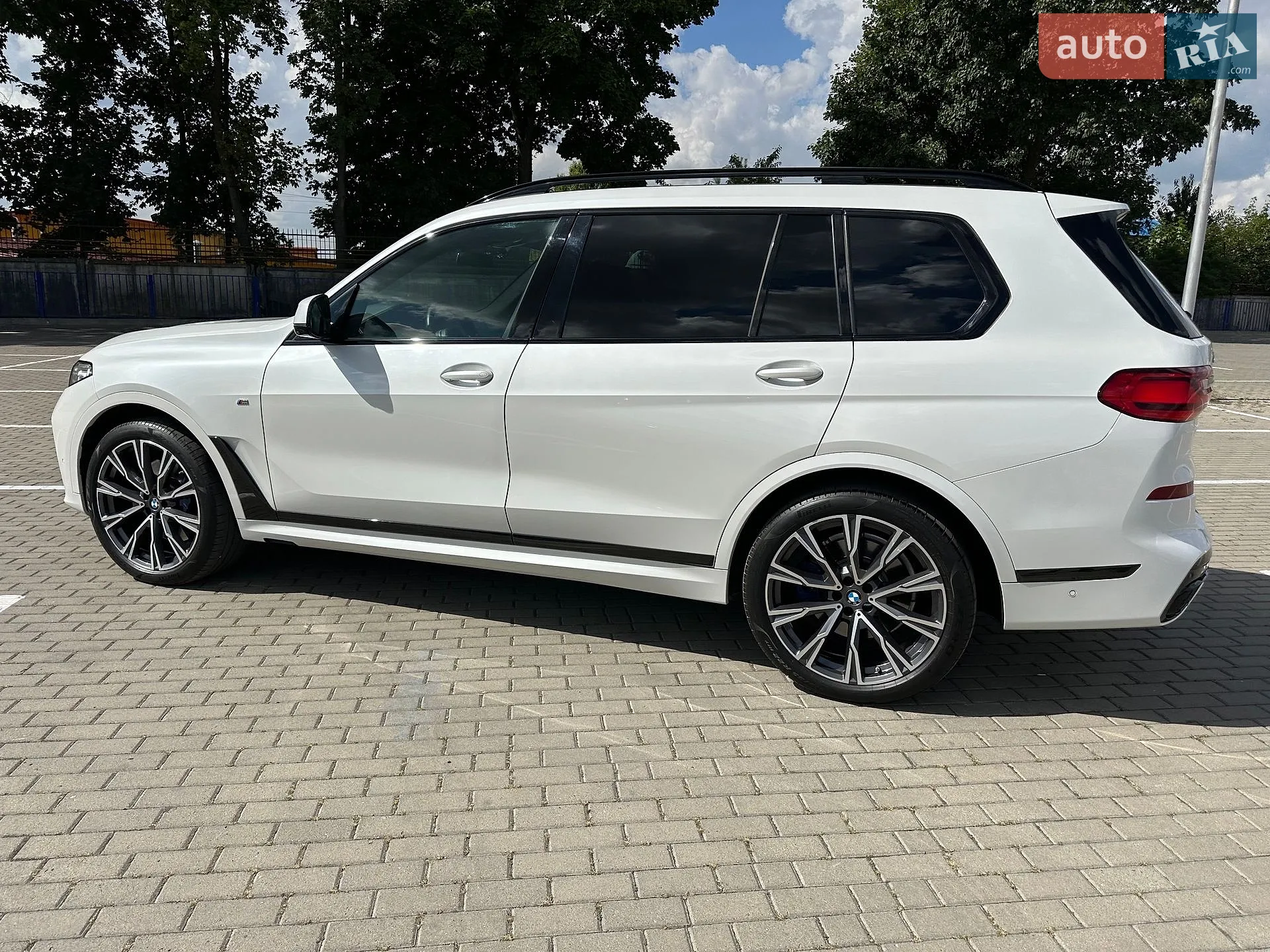 2021 BMW X7 - мініатюра 44