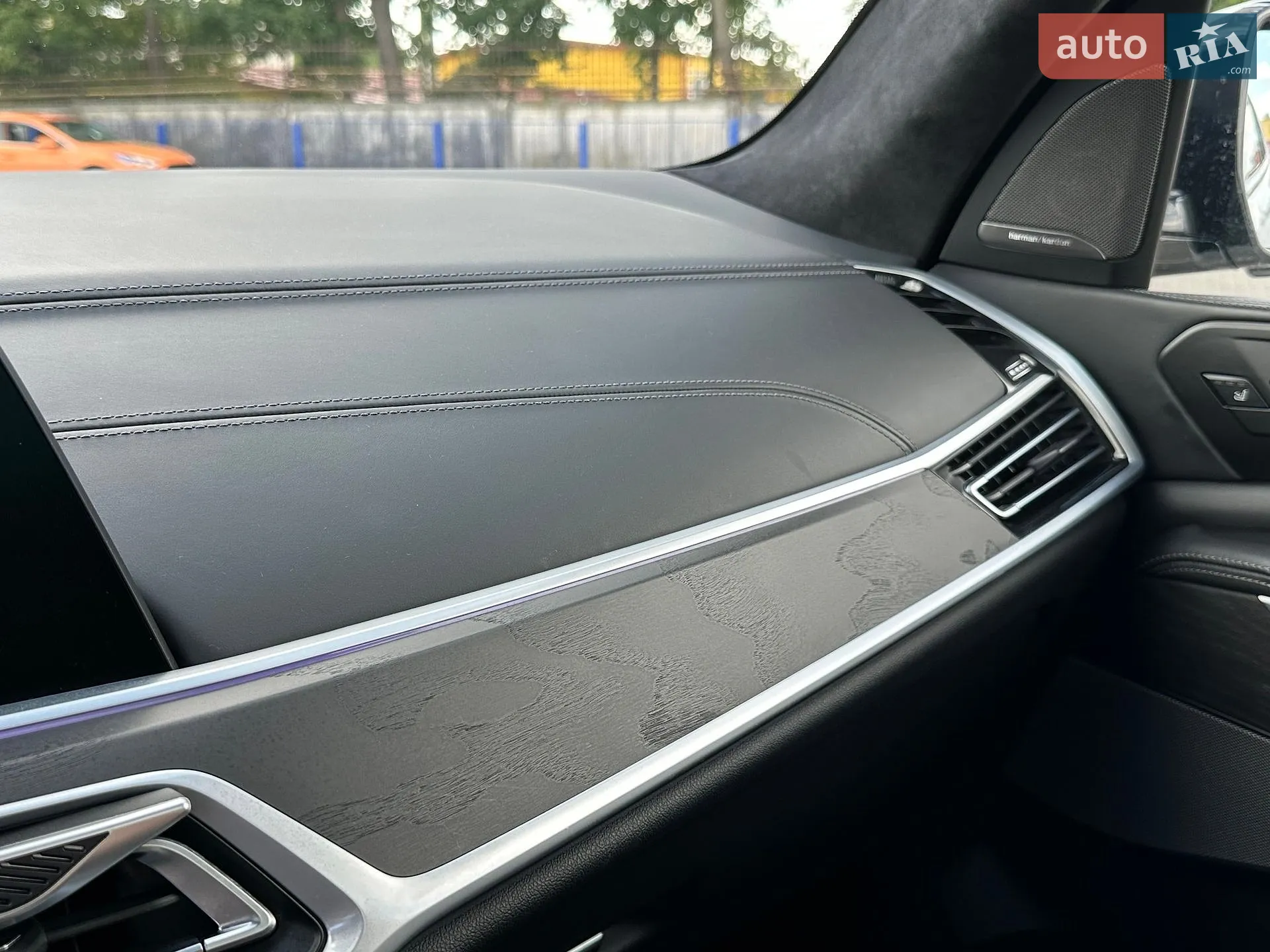2021 BMW X7 - мініатюра 76