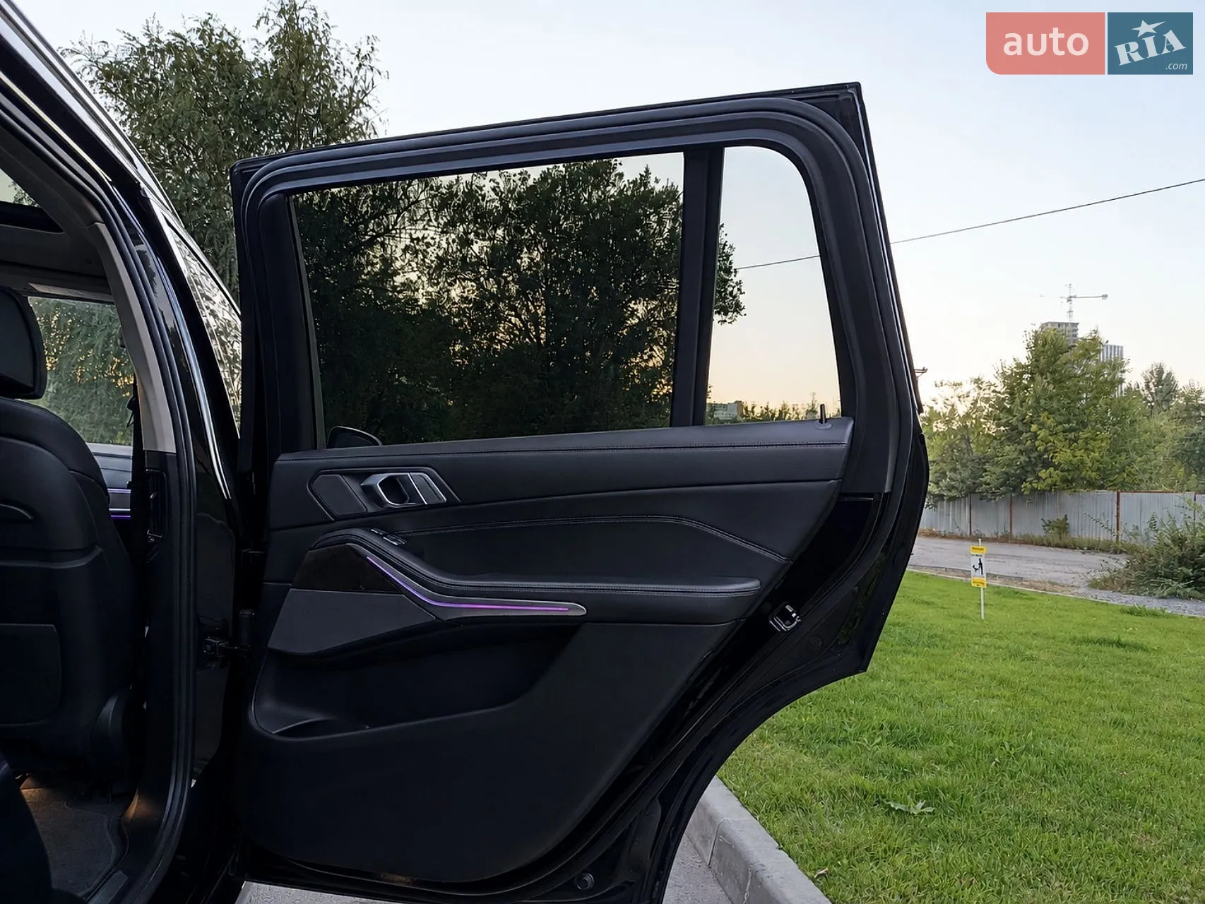 2019 BMW X7 - мініатюра 45
