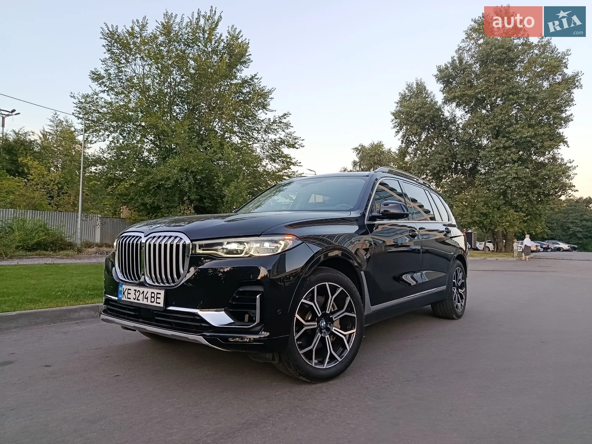 2019 BMW X7 - фото 1