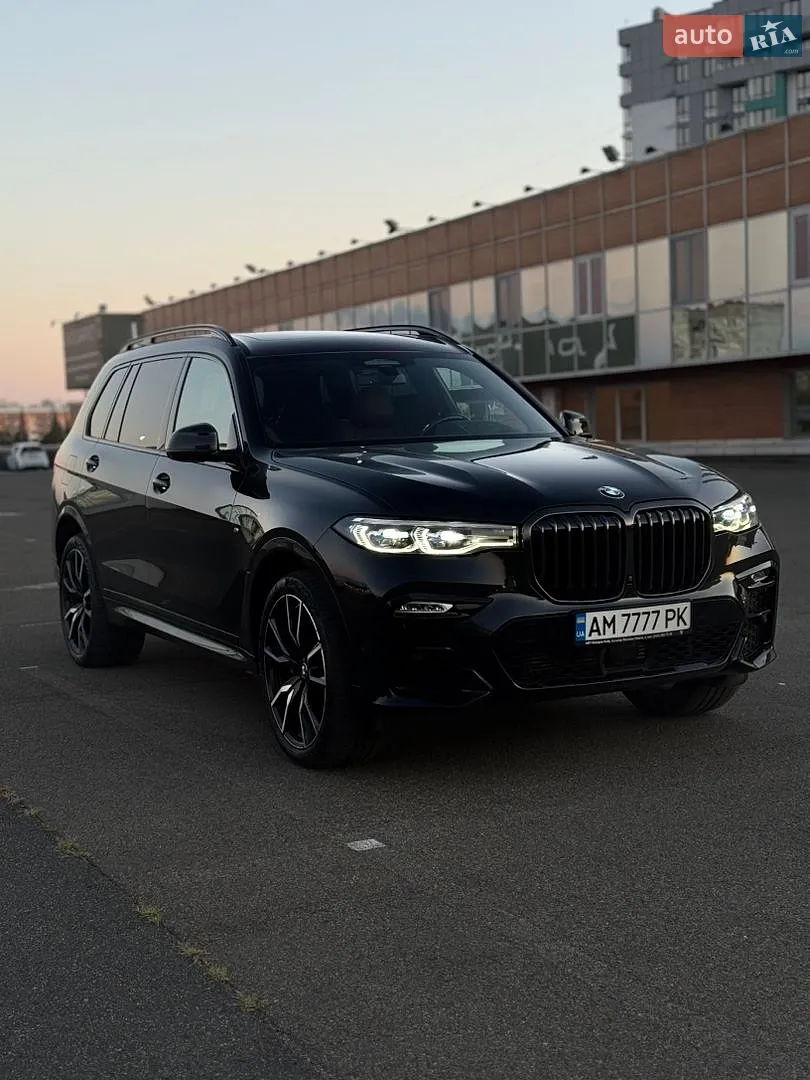 2022 BMW X7 - фото 1