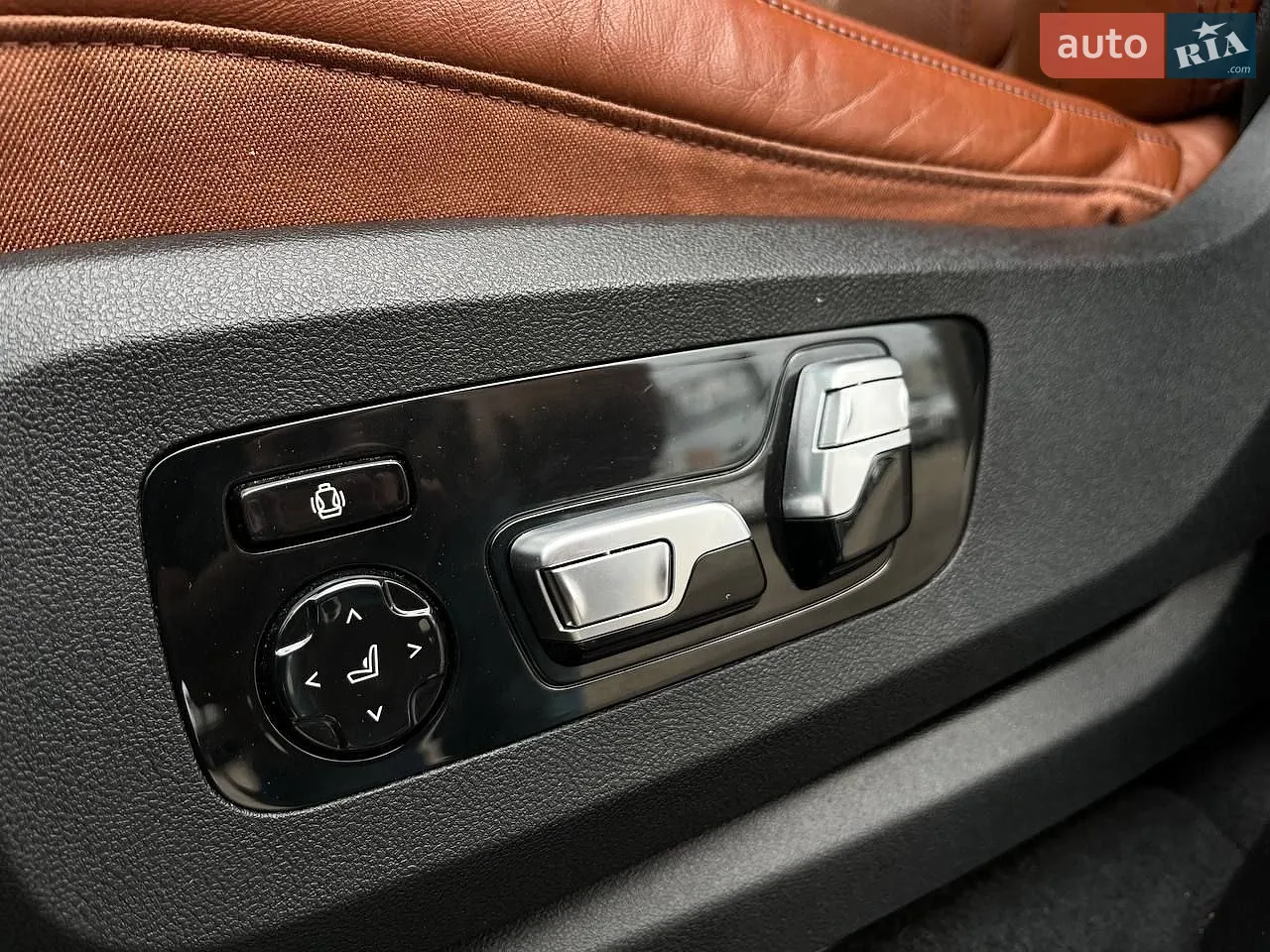 2019 BMW X7 - мініатюра 23