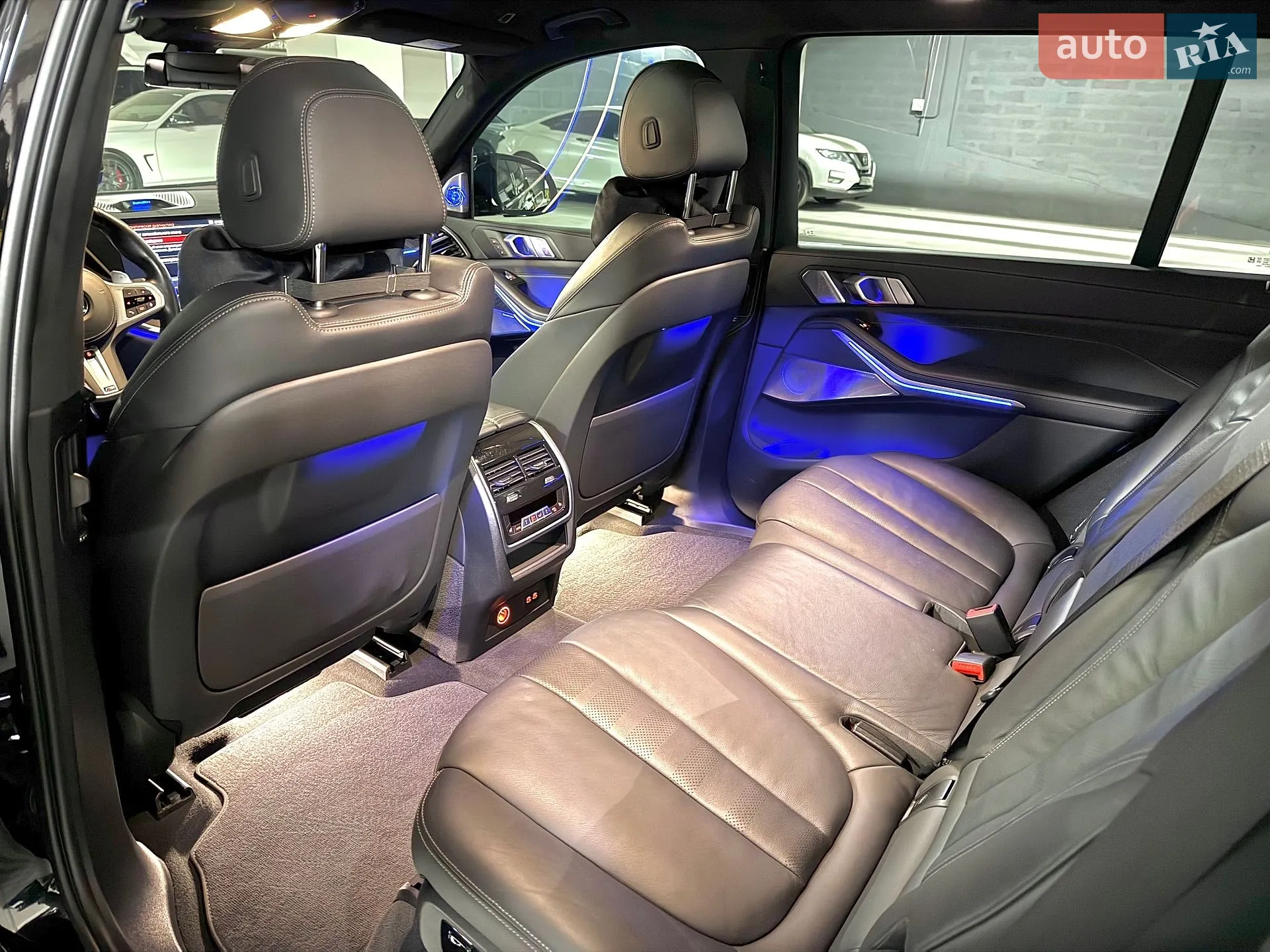 2022 BMW X7 - мініатюра 26