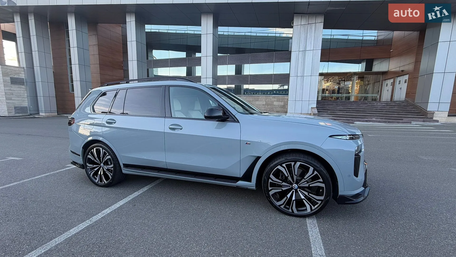 2022 BMW X7 - мініатюра 4