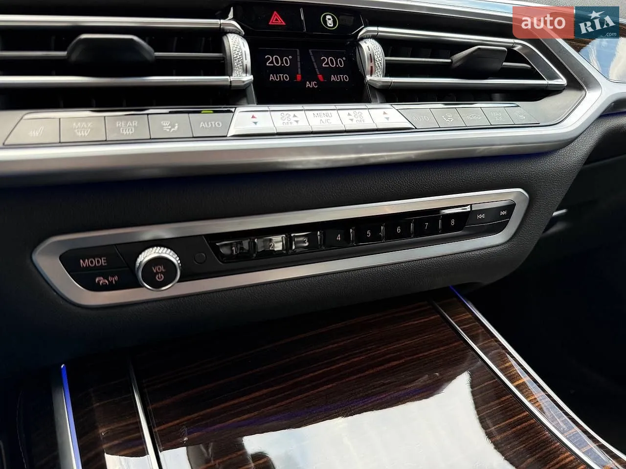 2021 BMW X7 - мініатюра 31