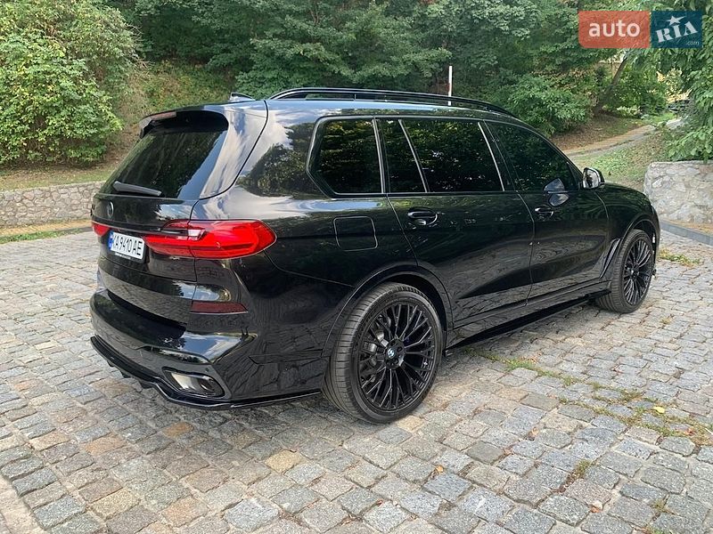 Позашляховик / Кросовер BMW X7 2021 в Києві
