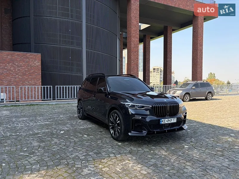 BMW X7