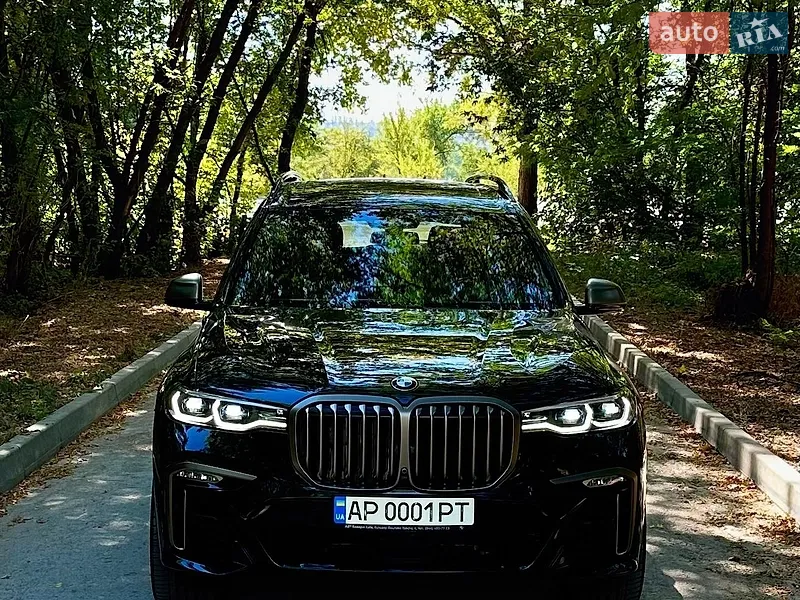 BMW X7 2021