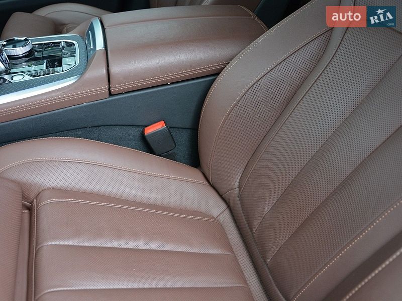 Внедорожник / Кроссовер BMW X7 2022 в Киеве