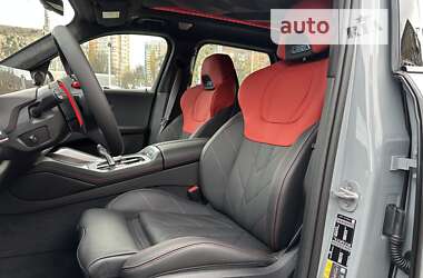 Позашляховик / Кросовер BMW XM 2023 в 