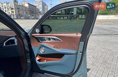 Позашляховик / Кросовер BMW XM 2023 в 