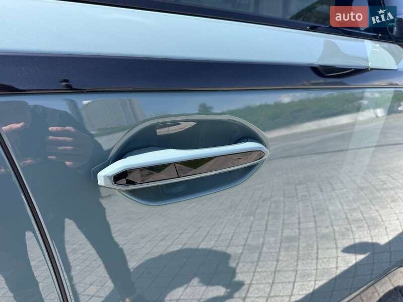 Внедорожник / Кроссовер BMW XM 2023 в Киеве