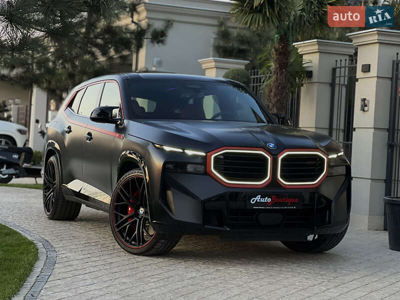 BMW XM 2023