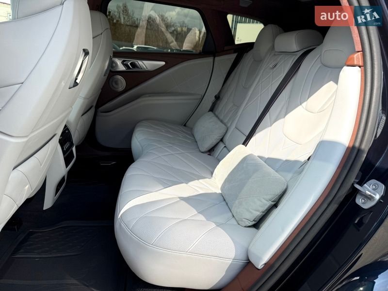 Внедорожник / Кроссовер BMW XM 2023 в Харькове