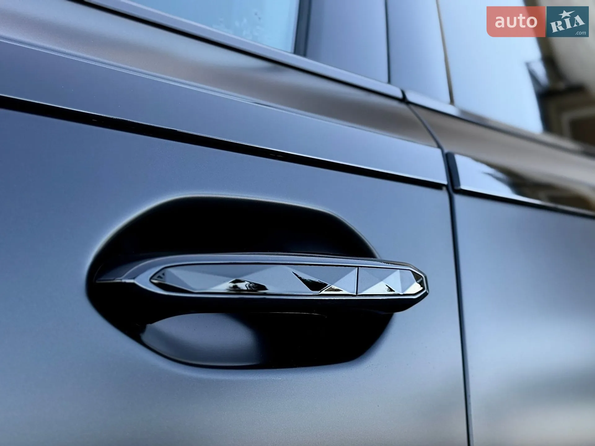 2025 BMW XM - мініатюра 16